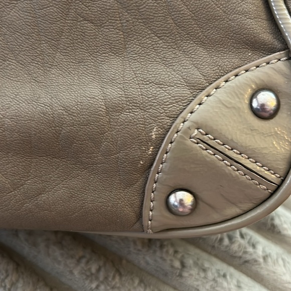 BCBGMaxAzria Gray Shoulder Bag Handbag Braided Handle Cool Turn-Lock Feature - Picture 15 of 17